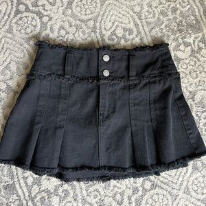 Y2K BLACK DENIM SKIRT